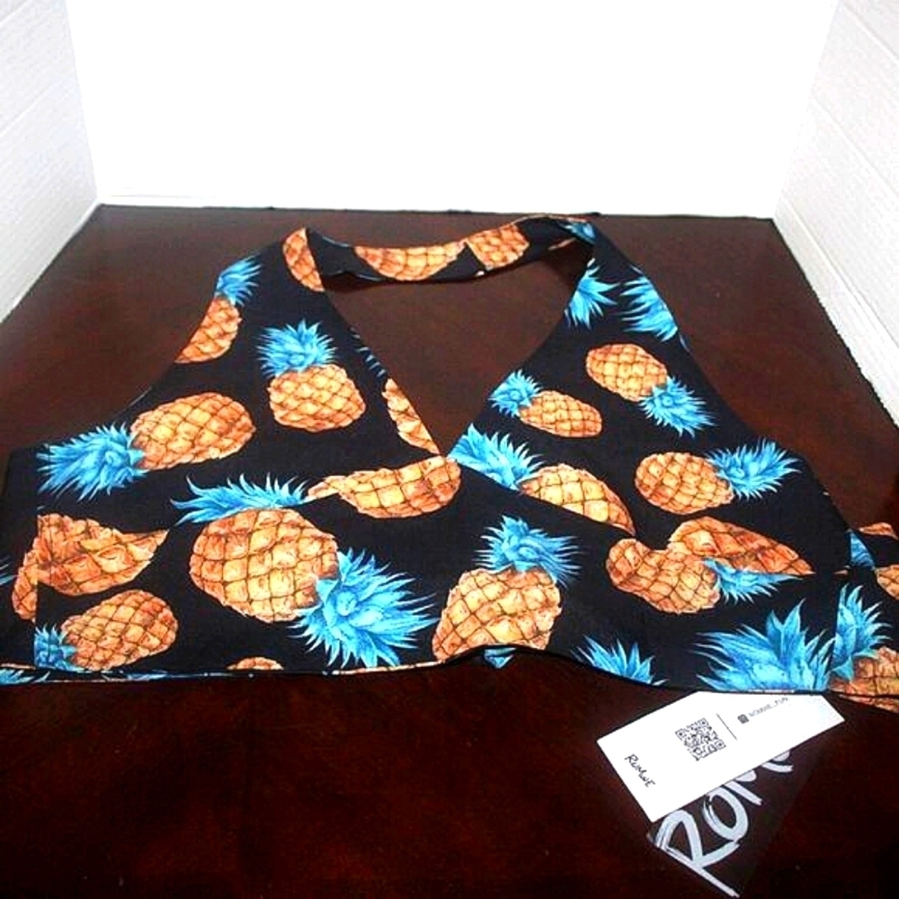 NWT ROMWE Pineapple Print Halter Top S